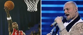 Basketunderhållning i Fyrishov
