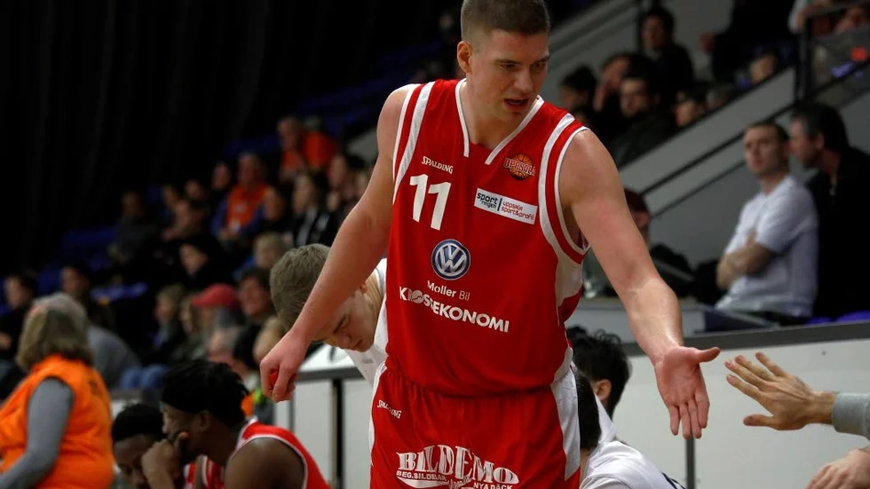 Odin Lindell under tisdagens comeback mot BC Luleå.
