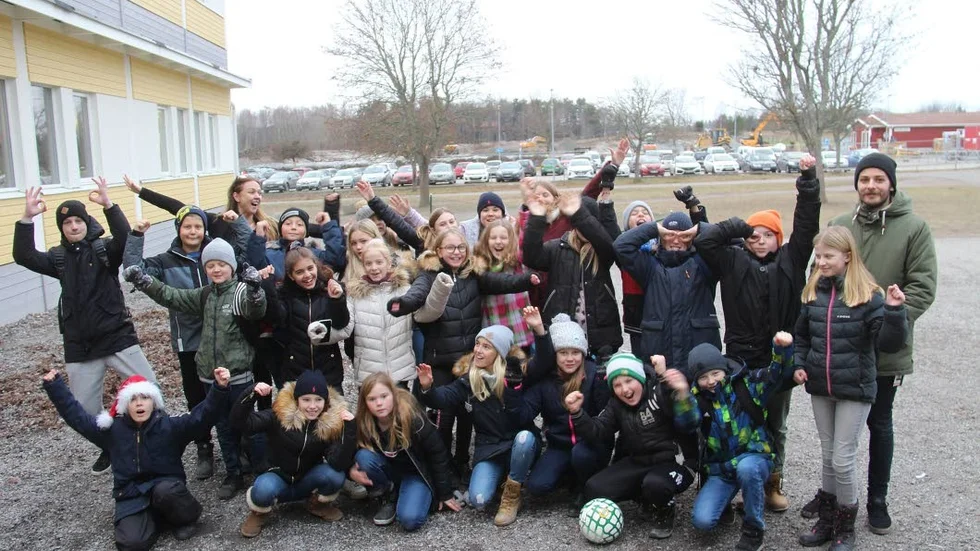Eleverna i Futurum 5B trodde på seger när tidningen hälsade på klassen före jul. På torsdagskvällen kunde de jubla igen efter segern mot Öregrund.