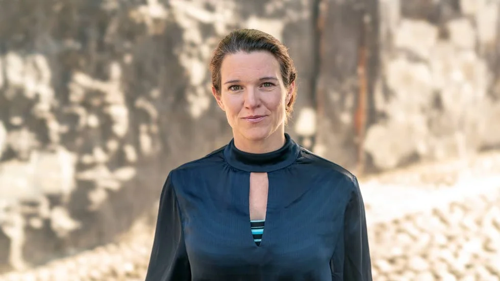 Anhöriga mellan 65 och 80 år är de som ger andra familjemedlemmar mest omsorg räknat i tid, skriver Lina Nordquist med flera.