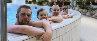Helgdagsbad lockar många