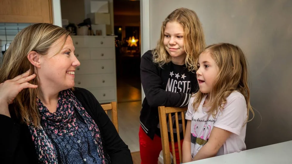 Susanne Hasting fick en förlossningsdepression efter både första och andra barnet. ”Jag hade panik över att jag inte visste hur man gjorde och kunde inte sluta gråta.” Här med barnen Maja och Thea.