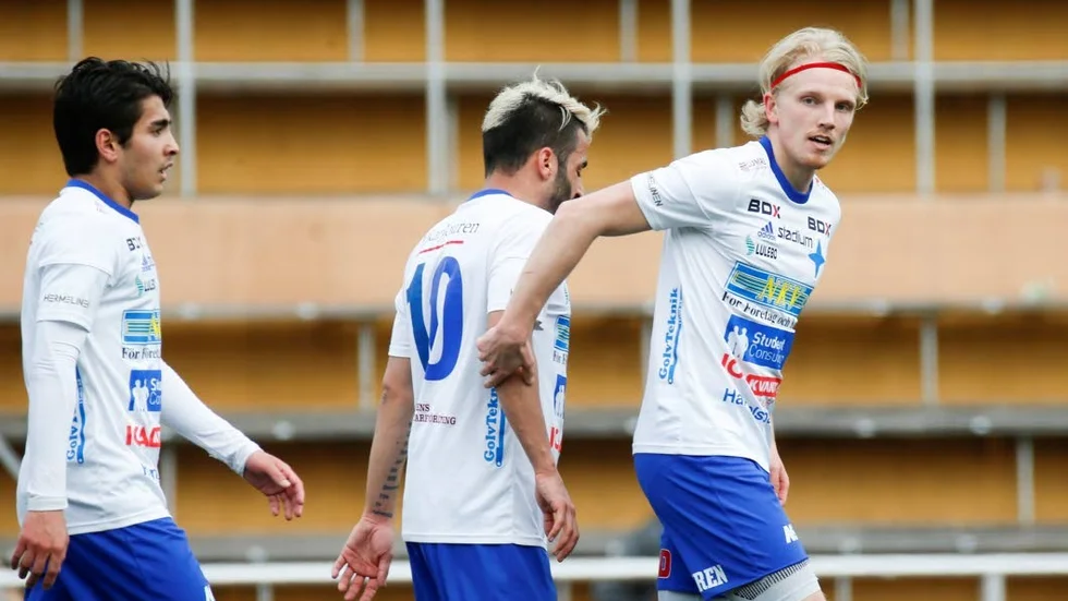Max Wårell tvingades kliva av skadad när IFK Luleå förlorade hemma mot Friska Viljor.