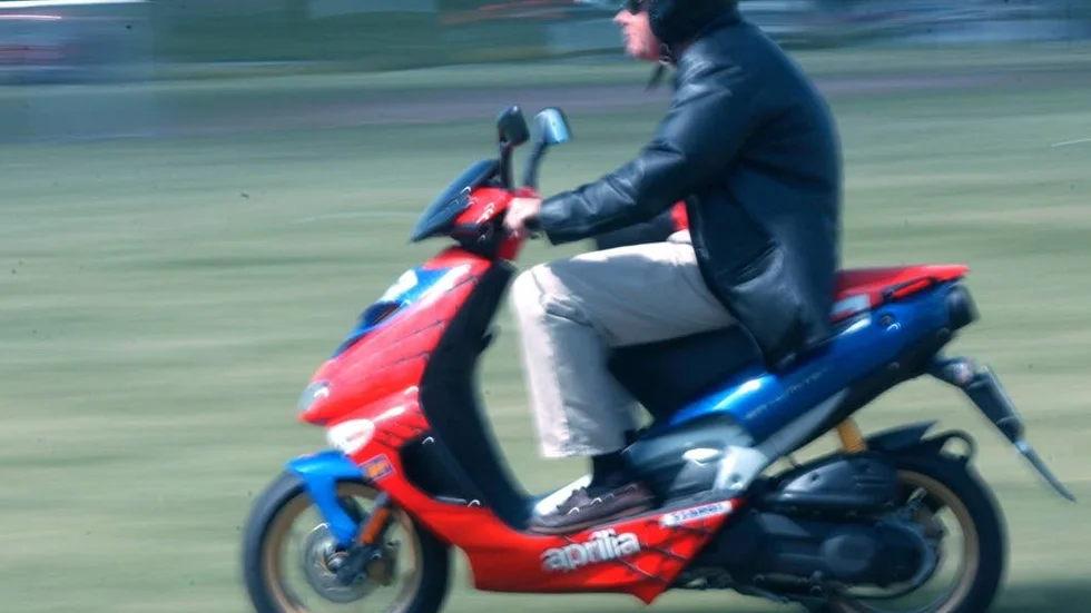 Mopedtrafik i en by har upprört en man som lär ha uttalat att han kan köra över ungdomar.