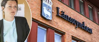 Länsstyrelsens stora räknemiss • ”Två extra nollor smög sig in” • Hälften så många flyktingplatser i verkligheten
