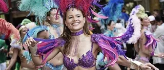 Kulturell  karneval genom Uppsalas gator