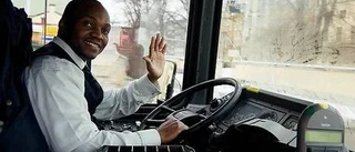 Populär busschaufför hyllas på Facebook