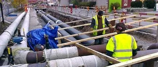 Ledningsjobb ger grönt vatten i ån