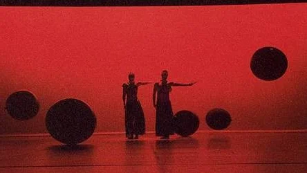Två dansare medverar i Play me the Bolero, här Cilla Olsén och Håkan Mayer