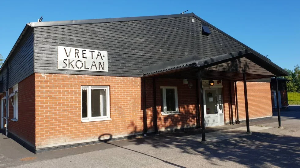 När eleverna i Gimo fick möjlighet att lämna förslag på vad den hopslagna skolenehten Vreta-Vallonskolan ska heta visade det sig att flest förslag faktiskt var "Vallonskolan".