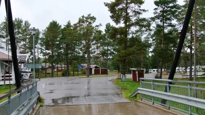 I slutet av oktober kommer Älvkarleby kommun att meddela vem det blir som får köpa fiskecampen i Älvkarleby.