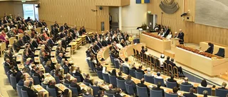 Behöver vi 349 riksdagsledamöter?