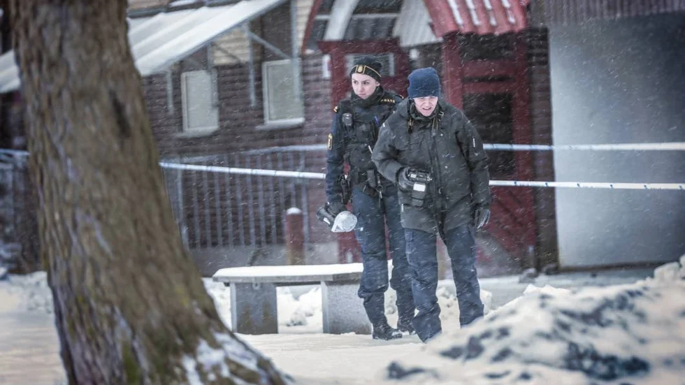 I tingsrätten visade åklagaren en video från händelseförloppet inför attacken.