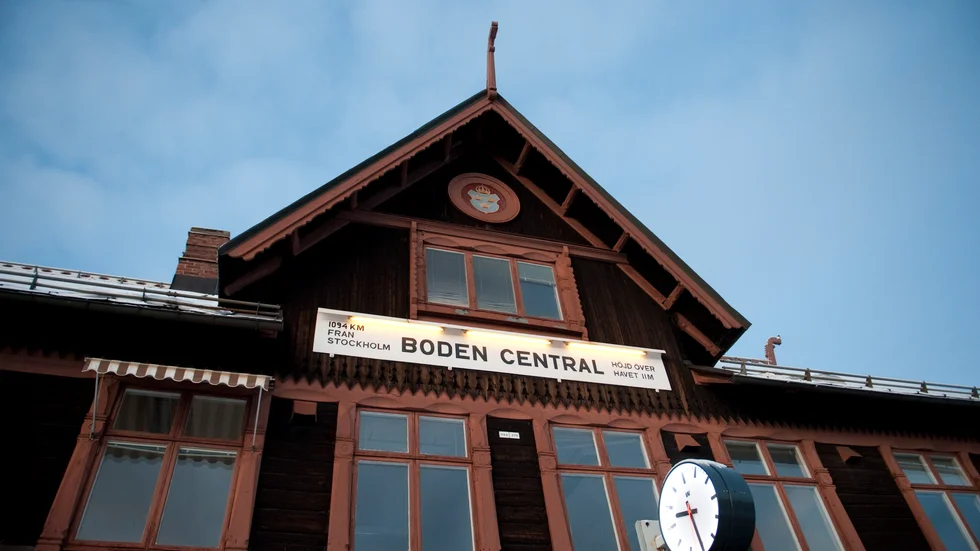 Hög tid för avgång menar Bodenalternativet som bland annat vill erbjuda H2 Green Steel att bygga huvudkontor fortast möjligast i Vårdhögskolans gamla lokaler, innan kontoret hamnar på annan ort.