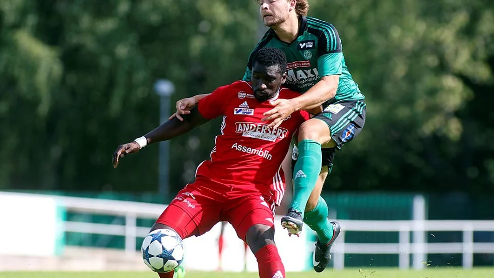 Mathhjälte. Jonatan Ålin gjorde alla ESK:s tre mål mot Sala FF.