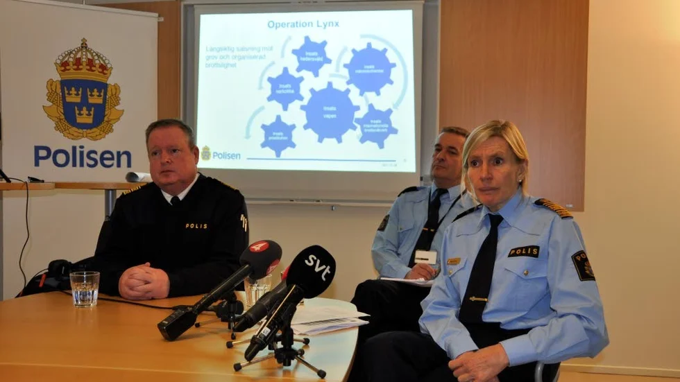 Vid presskonferensen beskrev polisen sin nya satsning mot grova brott. Fr v Per Halldén, polisområdeschef, Jörgen Pettersson, chef för kriminalunderrättelseverksamheten och Carin Götblad, regionpolismästare.