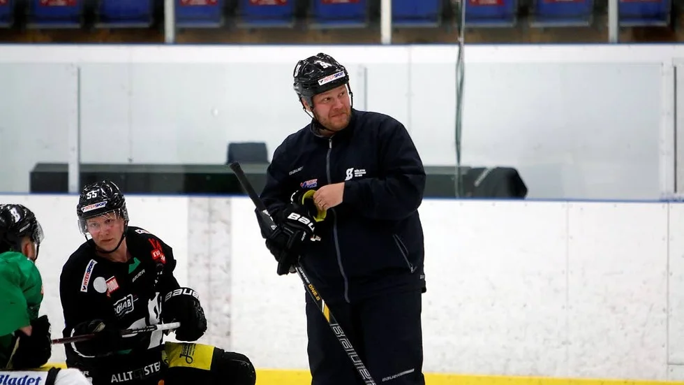 Positiv. "Det viktigaste är att ha fart i spelet. Då blir det tufft att möta oss, säger coach Christoffer Sundell.