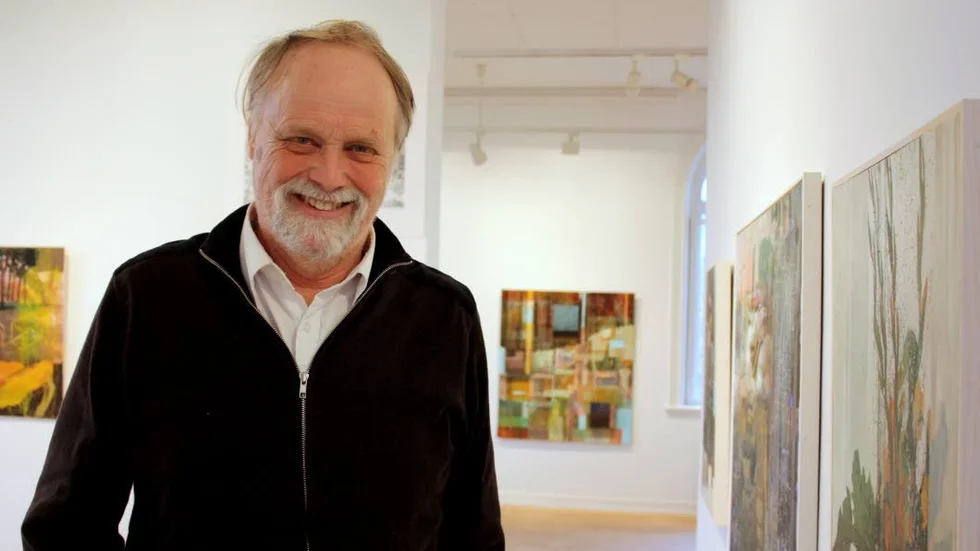 Olof Bendz, Husby-Sjutolft, ställer ut på Galleri Uppsala I centrala Uppsala på Svartbäcksgatan 21 under en vecka 10-15 mars.  Här vid sin utställning på Konsthallen 2017.