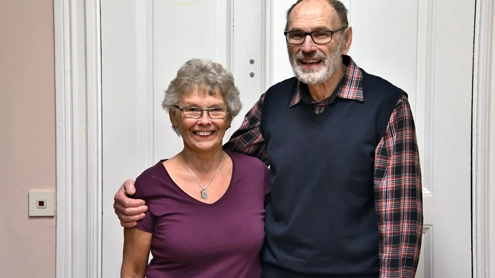 Föreningen Nordens ordförande Ann-Britt Frost och tidigare styrelsemedlemmen Kent Ivarsson, som valt att lämna efter 25 års tjänst.