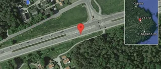 Flera personbilar i olycka på väg 55