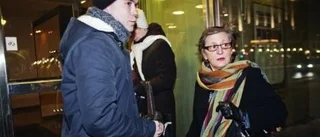 Hanna kvar på sin post - tills vidare