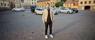 Bilfria torg när gående prioriteras