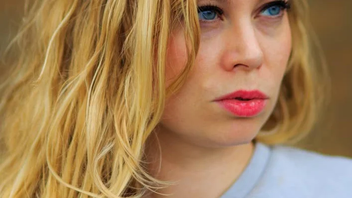 Debut. Linna Johansson är för många välkänd som feministisk skribent. "Lollo" är hennes debutroman.