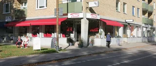 Fik som balanserar mellan hipster och mormor