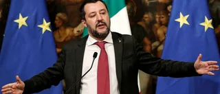 Salvini lyfter mot Bryssel