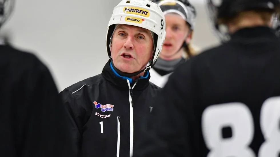 "Det dummaste jag hört", säger Esa Määttä om "sudden death" i bandy.