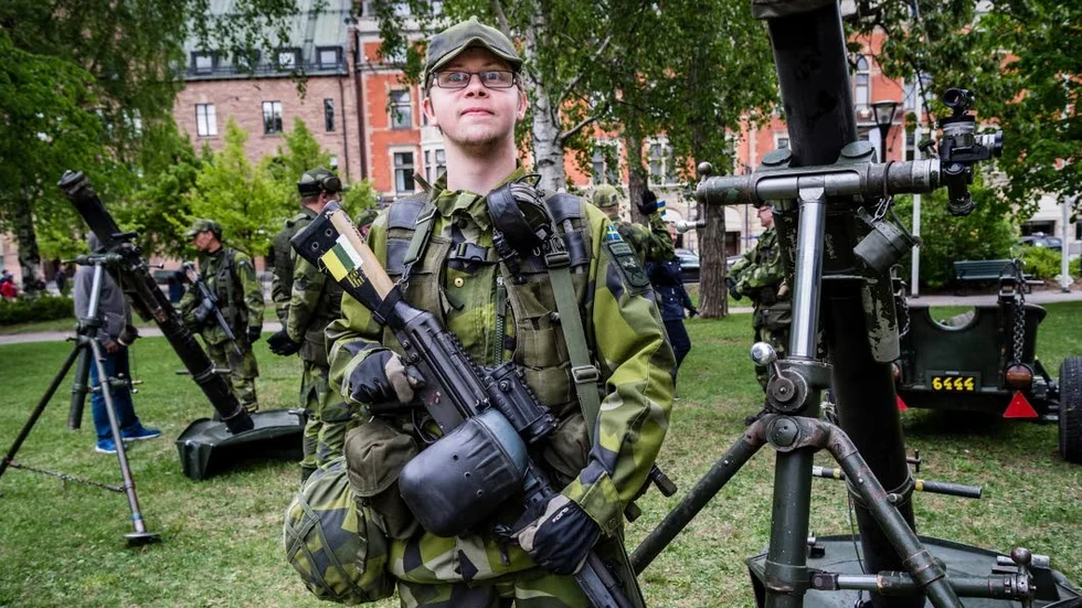 "Jag tycker bara att det är roligt att det händer och att vi får öva för det här är en väldigt viktig övning för oss som soldater för vi vet aldrig när det händer någonting", säger Alexander Nielsen, pjässoldat inom hemvärnet.