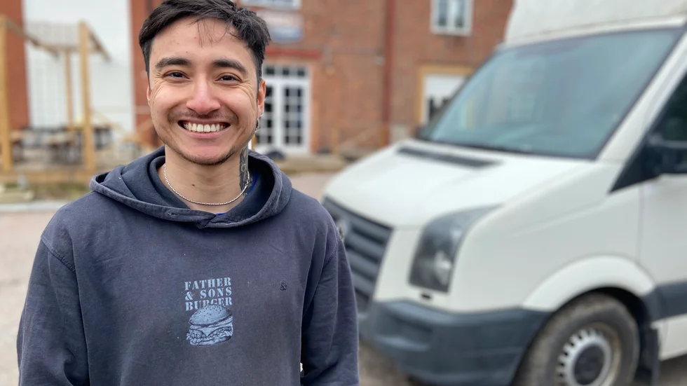 Amir Esmaili och hans pappa fick erbjudande av en lokal ölbryggare att stå för maten under sommarpubssäsongen. 