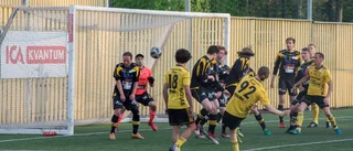 Se kvartsfinalen mellan "Notas" och GMFF