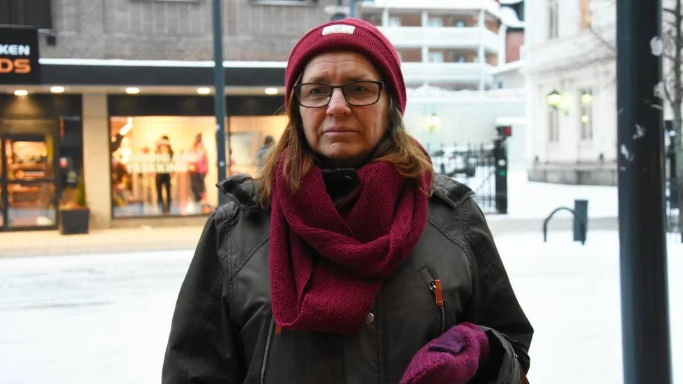 Britt-Inger Åström gissar att nyordet intryckssanera betyder att avskärma sig från omgivningen. "Det är kul med nyord", säger hon.