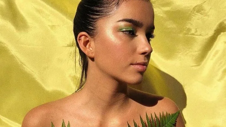 Anna-Sofia Monroy har bytt artistnamn och kallar sig numera bara för Sofia Monroy.