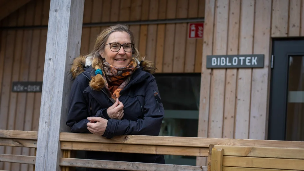 Susann Borg driver campingen på Jogersö i Oxelösund och har nu fått kommunens miljöstipendium. "Vi gör mycket i det lilla. När vi exempelvis skaffar saker till våra stugor så letar vi på second hand. Det tar tid, men är roligt" säger hon.