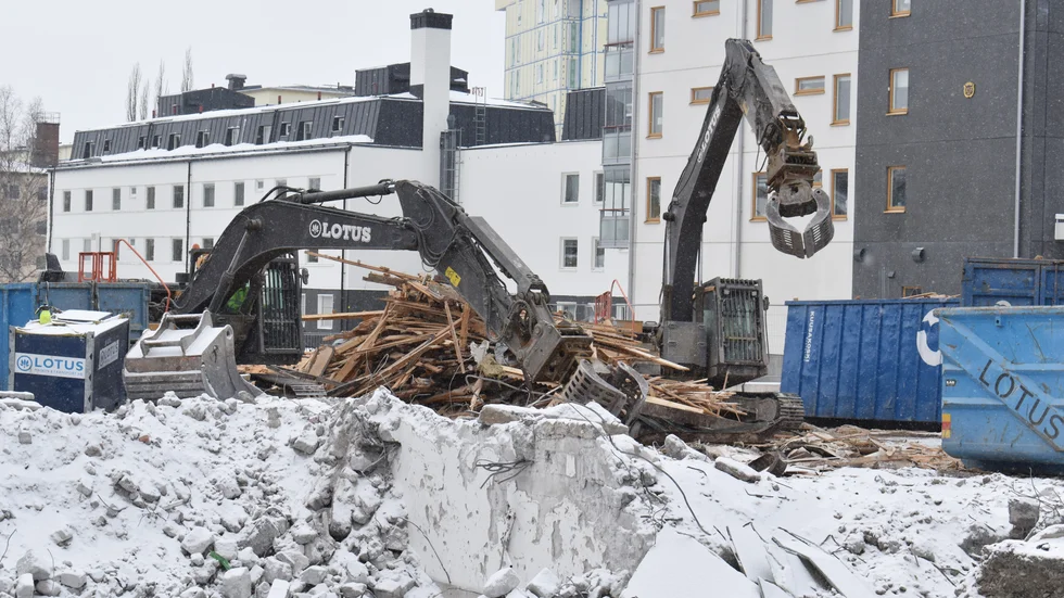 Rivningar i kvarteret Kapella där HSB ska bygga bostadsprojektet Guldläge.