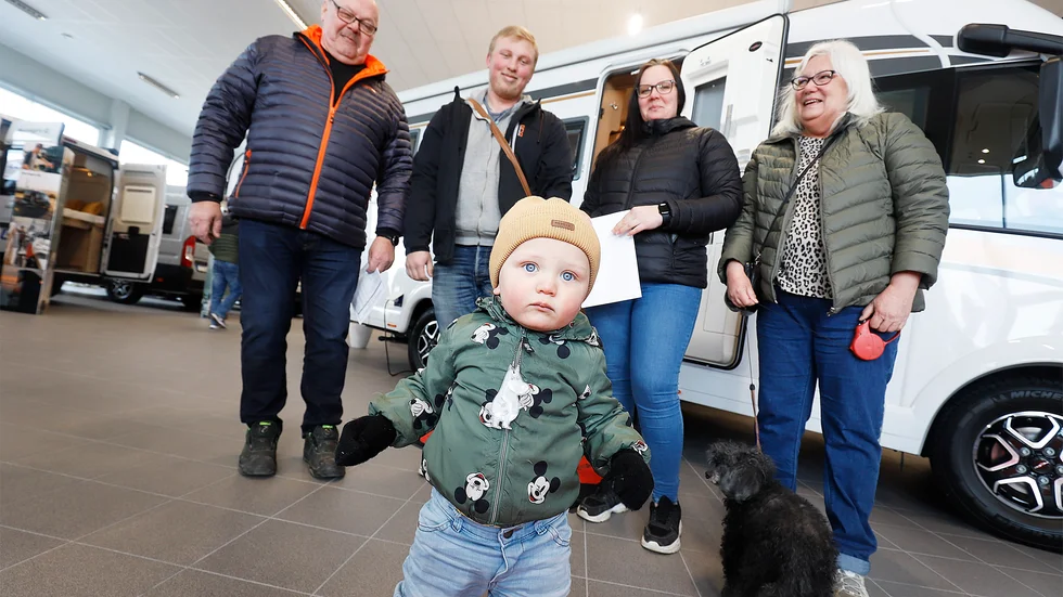 Ettåriga Olle Olveby Granroth, från Avesta, gillar husbilar. Han gjorde Tumbomässan tillsammana med mamma och pappa Erik Olveby och Amanda Granroth och mormor och morfar Marie och Guy Granroth.
