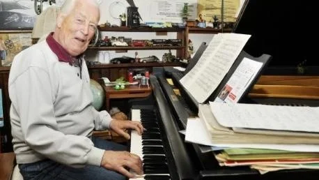 Sven Burström fyller 80 år den 4 juni.