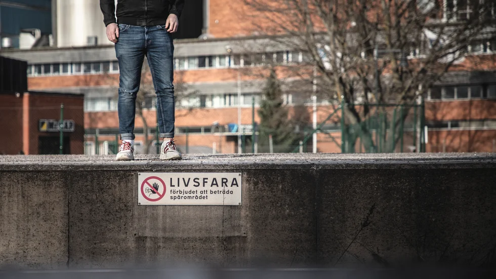 Linköpingsbon ska strida i krigets Ukraina. "Målsättningen är att hjälpa så många som möjligt, men exakt hur vet jag inte än", säger Daniel som egentligen heter något annat.
