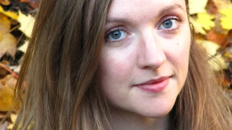 Emer O'Toole. "Girls will be girls" ger rikligt med matnyttigheter för den hungrige läsaren.