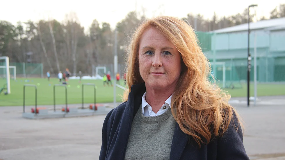 Jeanette Kallin är ny ordförande i Fanna BK. "Det spontana svaret till att bli ordförande var nej. Men jag brinner så mycket för fotboll och föreningslivet. Så kände jag".