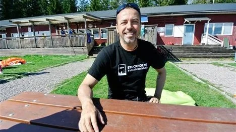 Klubbordförande Peter Törnestam värnar om grannsämjan och klubben försöker på olika sätt minska flygstörningarna.