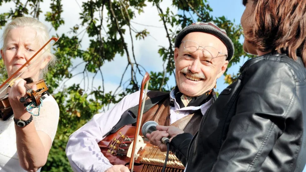 Leif Alpsjö spelade under invigningen, tillsammans med Annika Lidin Lindqvist, Lillemor Alpsjö och Marianne Knutsson.