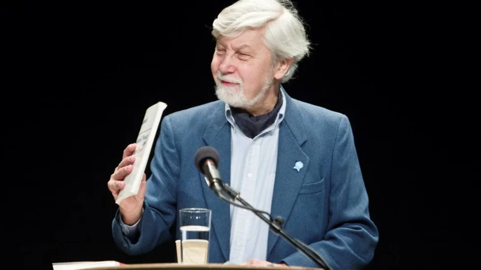 Freds-och konfliktforskare. Uppsalaprofilen Peter Wallensteen leder filosofifrukostsamtal på Reginateatern detta år vi firar 200 år av fred.