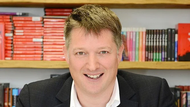 James Pritchard, vd för Agatha Christie Limited och barnbarnsbarn till författaren, hoppas att svenskarna ska gilla "Hjerson". Pressbild.