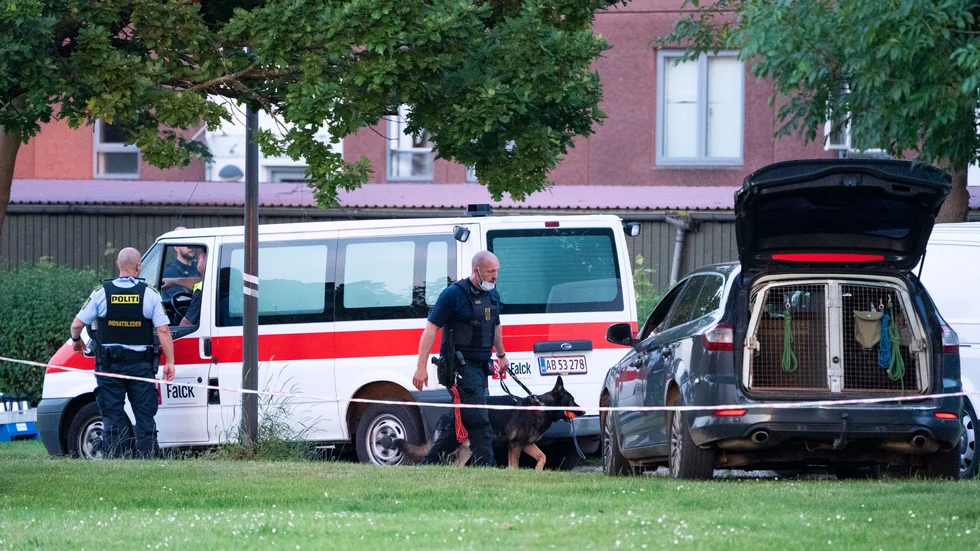 Ett dubbelmord utanför Köpenhamn 2019 visade sig vara en uppgörelse mellan två svenska gäng – Dödspatrullen och Shottaz. Fem personer dömdes till betydligt hårdare straff än vad de hade fått i Sverige, särskilt de två som var 17 år när brottet begicks. Eftersom det var en gängkonflikt använde domstolen den så kallade bandeparagrafen, som kan ge dubbla straff. Arkivbild