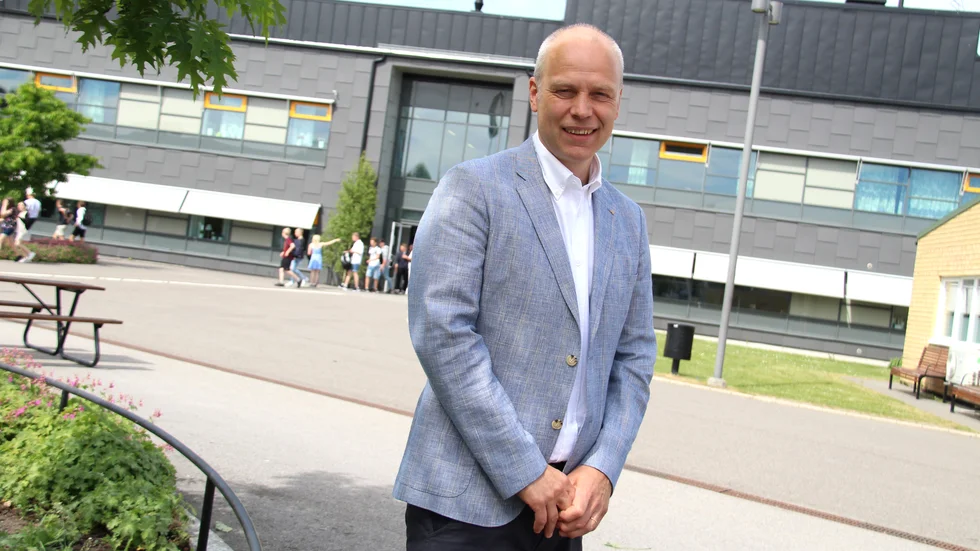 Johannes Kullered lämnar uppdraget som högstadierektor efter ungefär tio år på posten. Under torsdagen upplevde han sin sista skolavslutning.