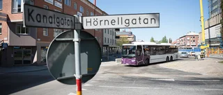 Många vill till torget – men där finns ingen busshållplats