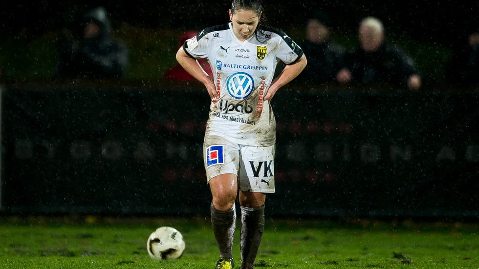 Annina Wede lägger av, 27 år gammal. Hon rundade av karriären med att vinna skytteligan i division 1 Norrland.